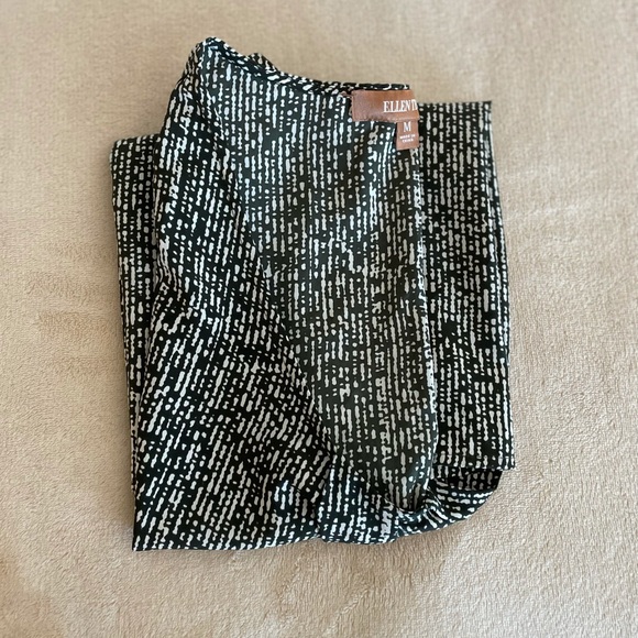 Ellen Tracy Pleated Sleeveless Top - Size M - Picture 8 of 11